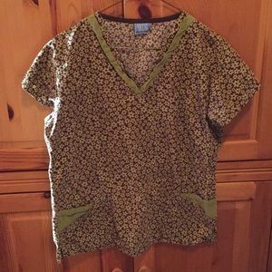Scrub top. Brown/green. Fine wale Corduroy.